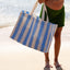 SUNNYLIFE CARRYALL BEACH BAG - LE WEEKEND MID BLUE CREAM